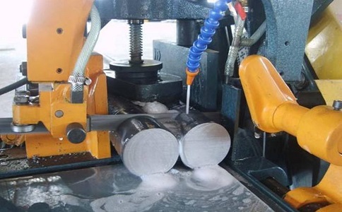 德昌卧式带锯床的送料方式有哪几种？